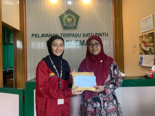 MIN 1 SLEMAN IKUT GERAKAN “KAKIKU KINI KEMBALI – ONE FOOT ONE SCHOOL (OFOS) CHARITY”