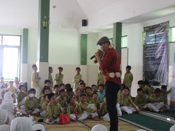 TINGKATKAN KEIMANAN SEBARKAN KEBAIKAN, PERINGATAN ISRA MIRAJ MIN 1 SLEMAN