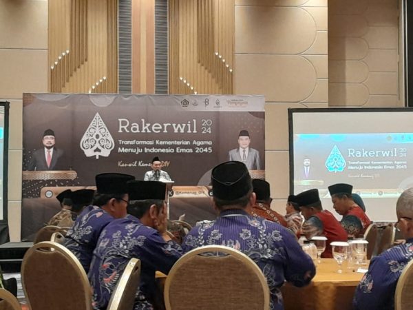 KEPALA MIN 1 SLEMAN IKUT KEGIATAN RAKERWIL DIY
