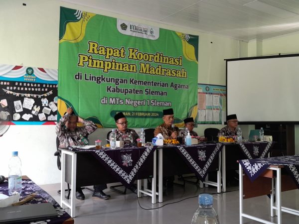 KANKEMENAG SLEMAN AJAK BUAT TARGET PROGRAM UNGGULAN DALAM RAPIM MADRASAH