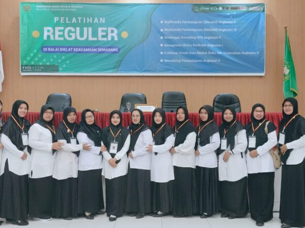 Guru MIN 1 Sleman Ikuti Pelatihan Multimedia di BDK Semarang