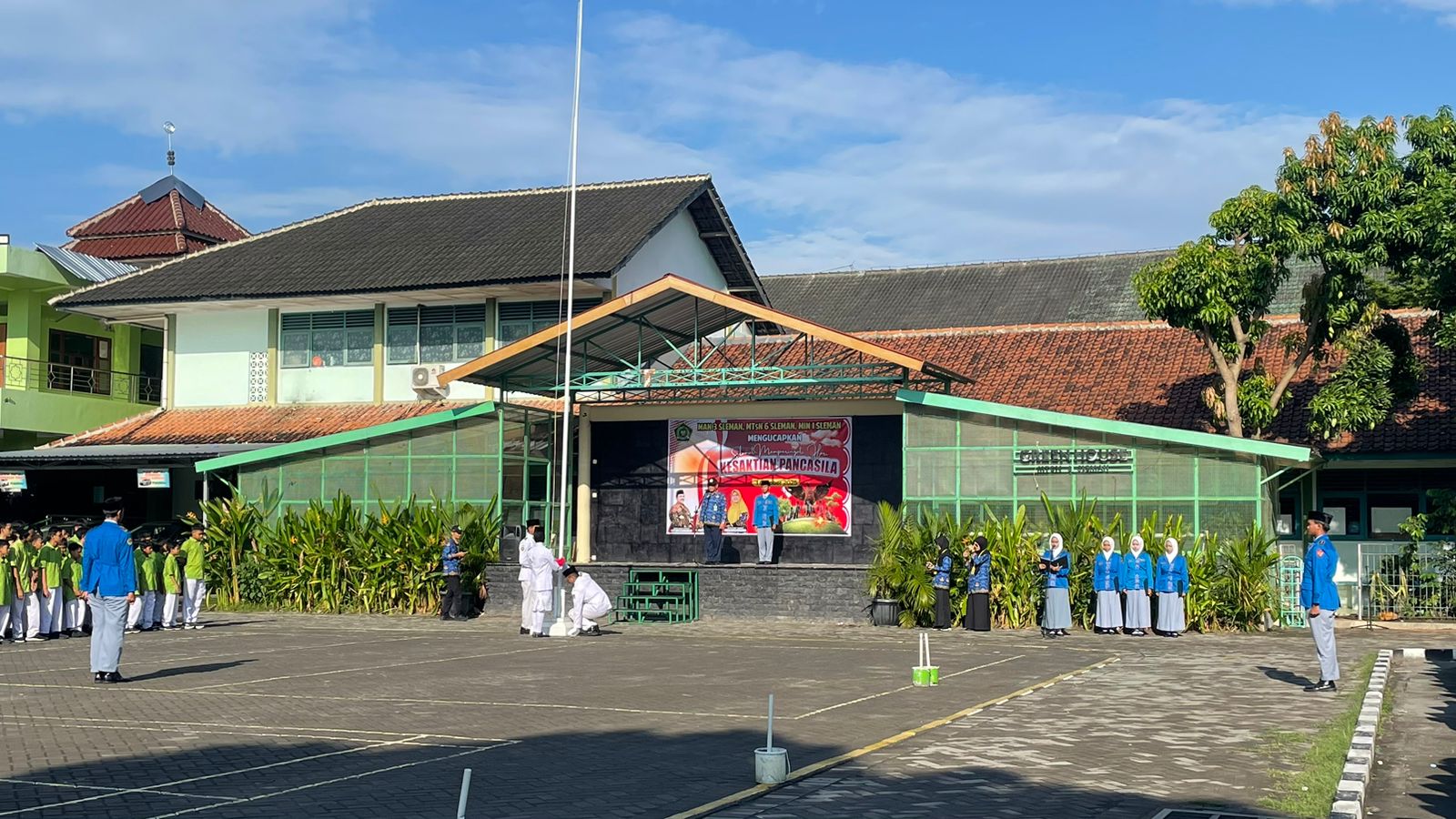 Bersatu Menjaga Pancasila, Tiga Madrasah Sleman Gelar Upacara Bersama
