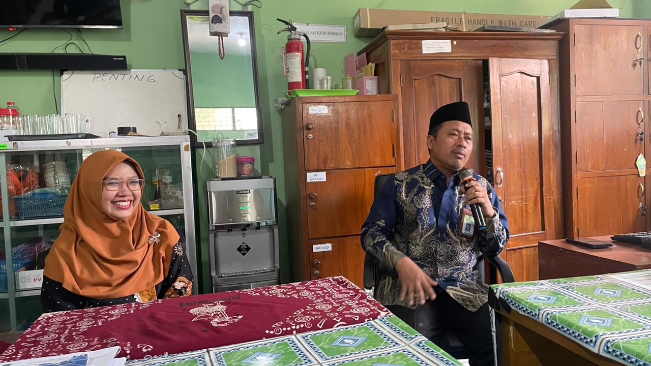 Kepala Kemenag Sleman Beri Pembinaan tentang Integritas dan Profesionalisme Guru di MIN 1 Sleman