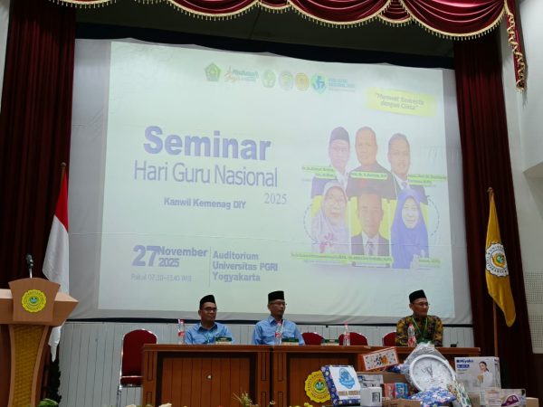 Seminar HGN 2025 Kanwil Kemenag DIY: “Merawat Semesta dengan Cinta”, Guru sebagai Pilar Masa Depan