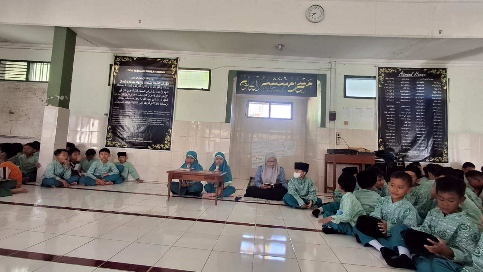Simaan Al-Qur'an Juz 29 Perkuat Karakter Qur'ani Murid MIN 1 Sleman