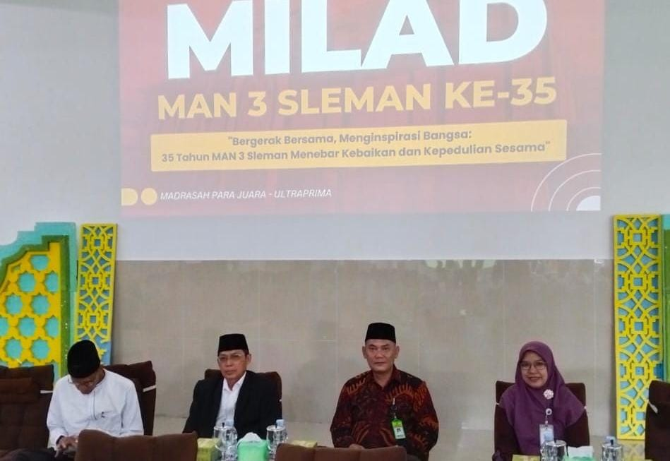 Kepala MIN 1 Sleman Hadiri Milad Ke-35 dan Launching Aplikasi Kemilau Mayoga MAN 3 Sleman Kepala MIN 1 Sleman Hadiri Milad Ke-35 dan Launching Aplikasi Kemilau Mayoga MAN 3 Sleman