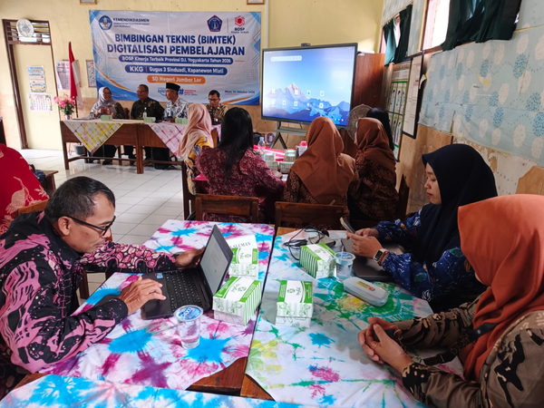 Guru MIN 1 Sleman Ikuti Bimtek Digitalisasi Pembelajaran BOSP Kinerja Terbaik 2026