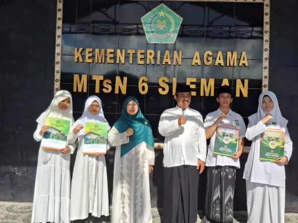 MIN 1 Sleman Gelar Upacara Hari Santri Nasional 2026